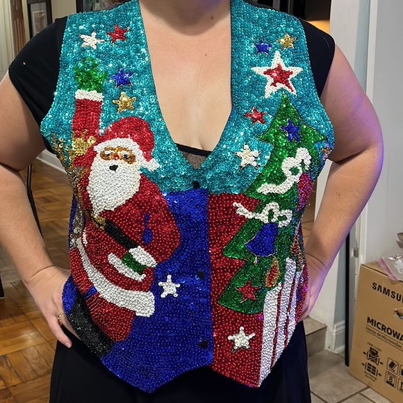 Santa sequin vest - Picture 4 of 10
